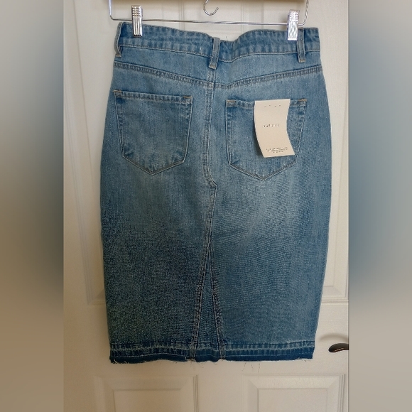 Jean Midi Skirt - Picture 2 of 3